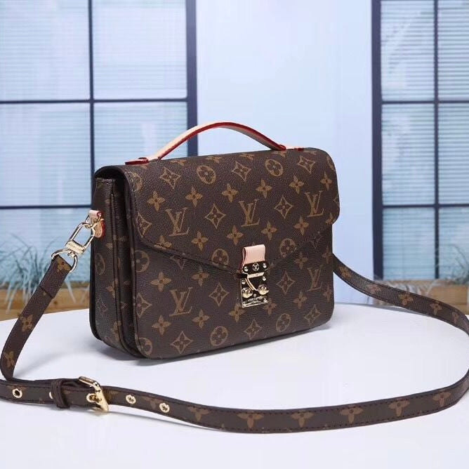 Louis Vuitton Pochette Métis Bag
