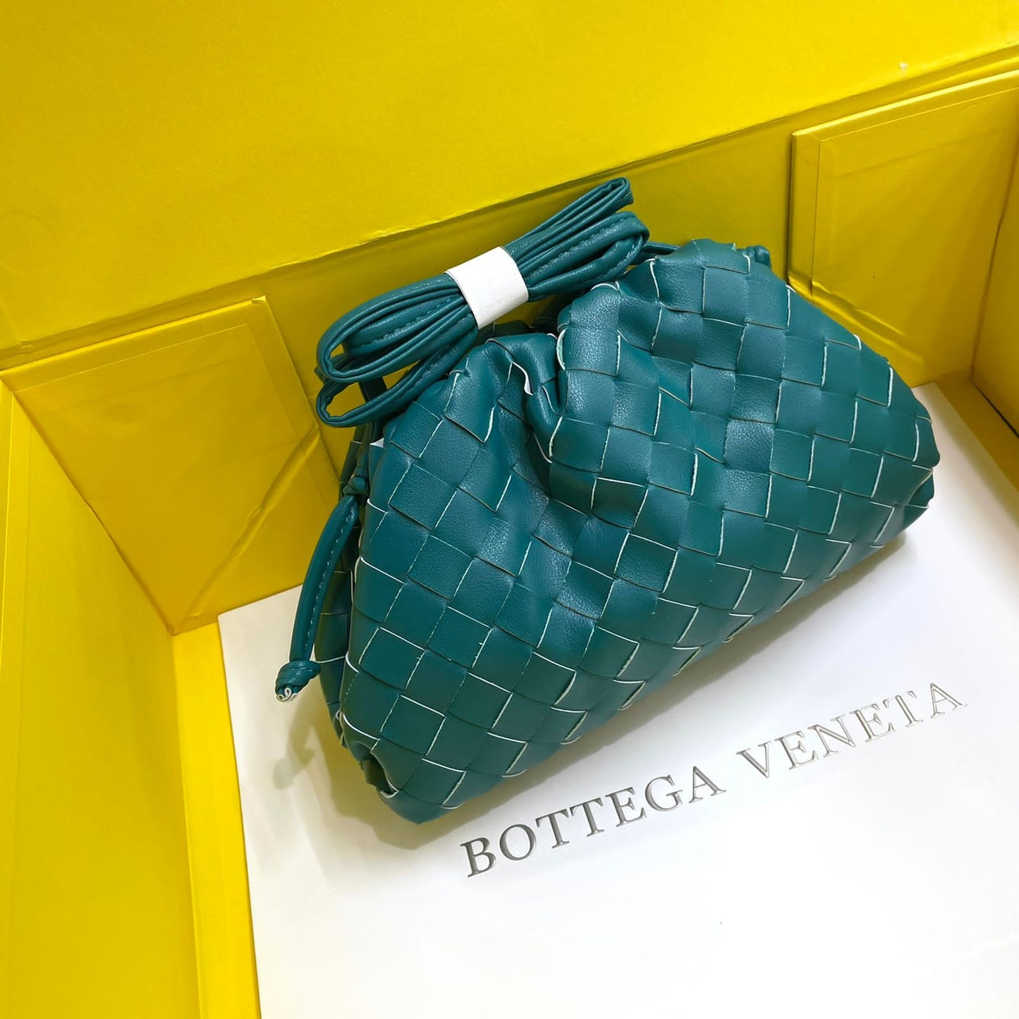 Bottega Pouch Intrecciato small Bag